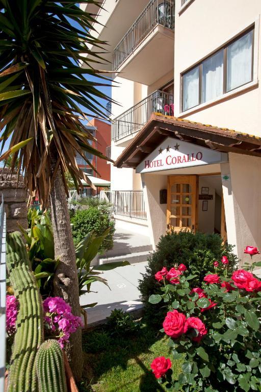Hotel Corallo Альбінія Екстер'єр фото